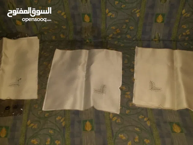 مفارش ستان للديكور أو لترابيزة الشاي أو المكتب