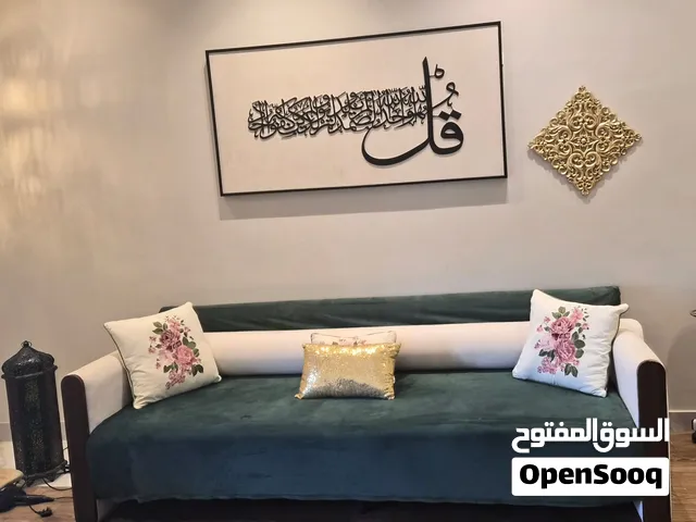 مجلس وسفره استخدام شهرين فقط