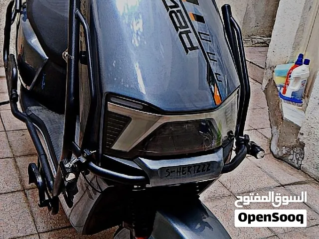 دراجة شحن رياضيه نضام بك كهربائيات شغاله على وضع الشركة دبل اشاره ويمين ويسار بصمه وكارت وسويج وتشغي