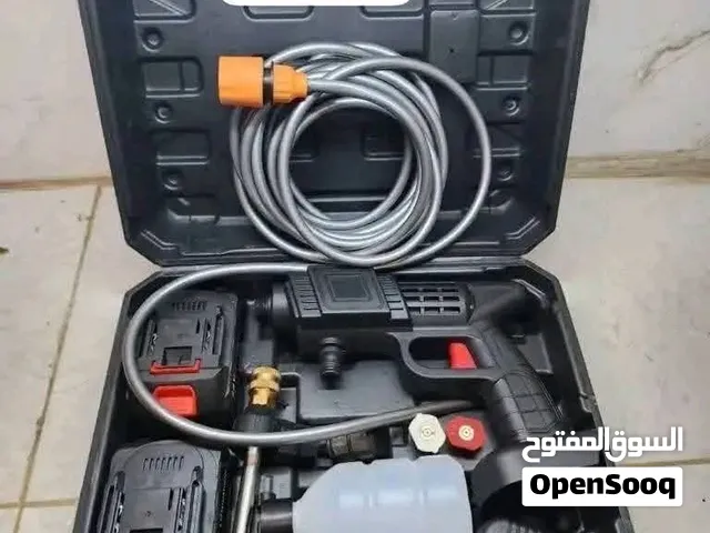 مضخة ماء قوية الاستخدامات مناسبة للسيارت   وتنظيف الارض وسقي الزرع وغيرها من الاستخدامات الاخرى
