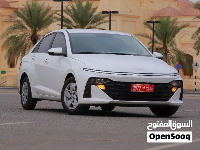 هيونداي أكسنت 2026 – متوفرة للإيجار في مسقط وصلالة استلام وتسليم في المطار ـ تأمين شامل 100%