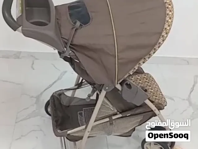 عربة أطفال شبه جيد نظيفه جدا