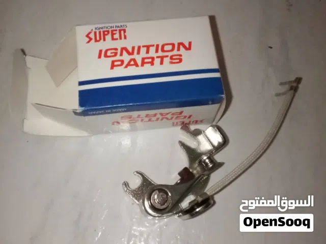ابلانتين و كوندنسر اصلى يبانى جديد و خزان زيت الفرامل و معه الغطاء بمقياس زيت الفرامل