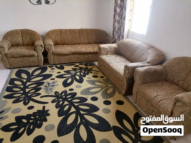اثاث منزل اربع قطع حالة ممتازة