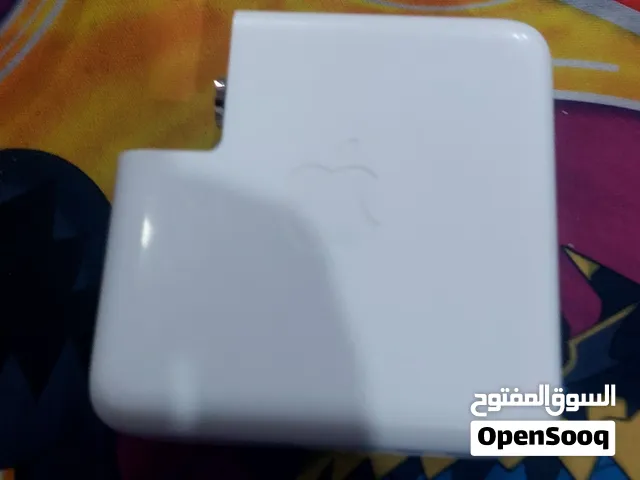 شاحن APPLE TYPE-C 61 WATT مستعمل للبيع