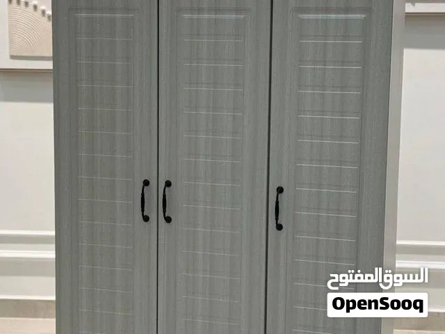 الخزانة الثلاثية الفاخرة – ترتيب وأناقة في قطعة واحدة!   بدك تتخلّصي من فوضى الأحذية وتستغلي