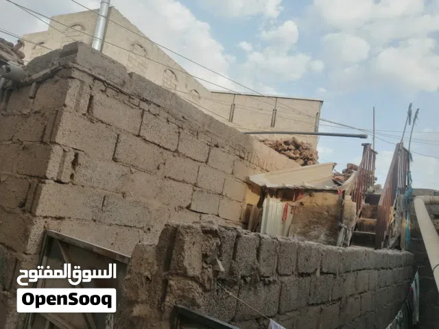بيت شارعين 14 و3  غرفتين وحمام ومطبخ 6 مليون وخمس