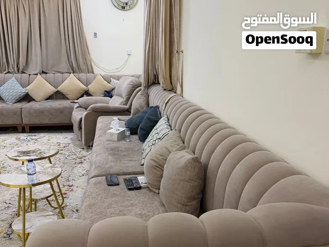 كراسي مكون من 20 شخص