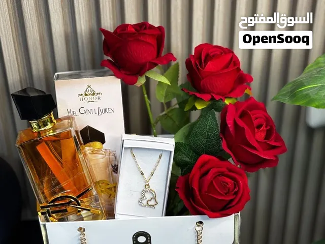 إذا الزعل له هدية... فأنتِ كل الهدايا، ورضاك هو أغلى أمنياتي. بوكس مميز بيحتوي على عطر