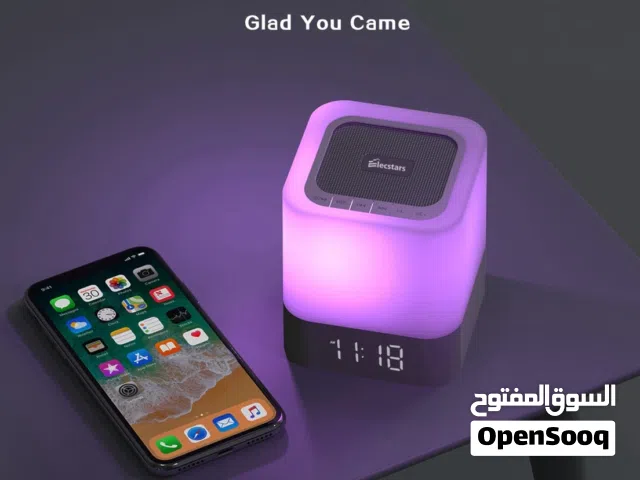 سماعة بلوتوث مع ساعة ومنبه وإضاءة RGB متعددة الألوان – جهاز 4 في 1