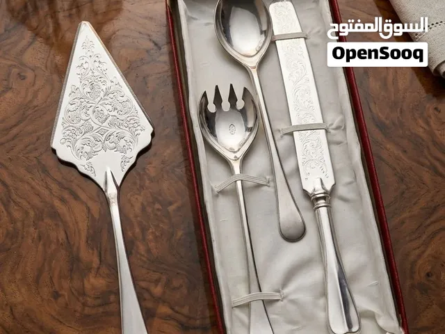 طقم ضيافة وسكب كلاسيكي Serving Set إيطالي عريق وأنتيك بحالة ممتازة مختوم بالكامل (EP ZINC Italy).
