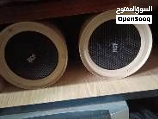 للبيع زوج (حبتين) سماعات بروجيكتور حائطية/سقفية احترافية من الماركة الإيطالية العريقة RCF
