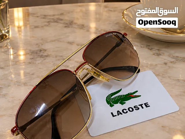 نظارات عالميه مخزنه نظيفة جدا