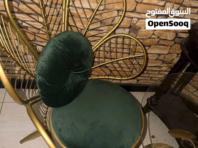 طقم فخم كراسي طاولة و كرسيان