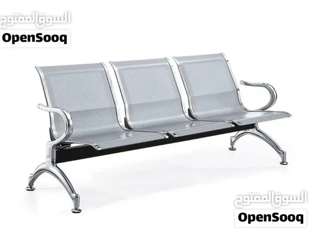 عرض مميز  كرسي انتظار معدني 3 مقاعد بتصميم عملي ومريح للمكاتب والعيادات والاستقبال