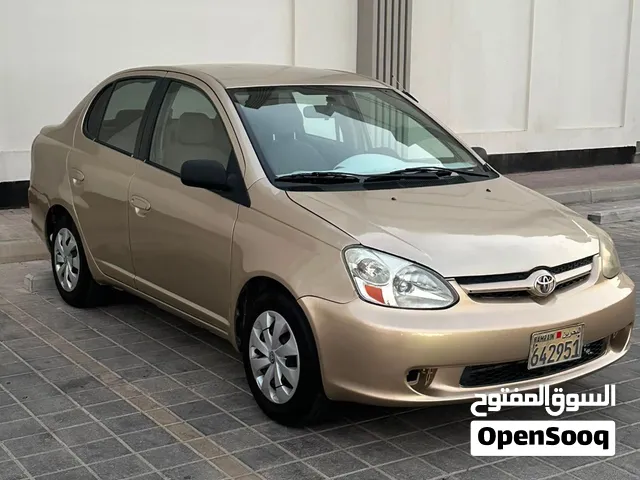 Toyota echo 2004