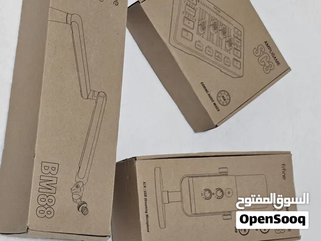 طقم Fifine كامل للبيع – AM8 + Mixer + Stand  نظيف ومع الكراتين وكل المستلزمات الاصليه