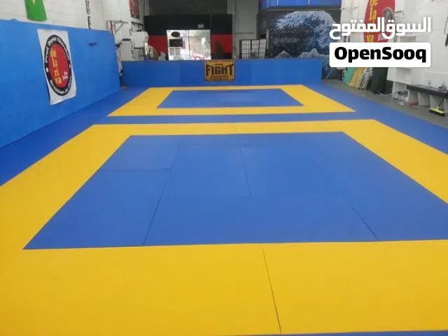 هل تبحث عن أرضيات آمنة ومتينة لغرف الحضانات أو صالات الألعاب الرياضية؟ نقدم لكم أرضيات فوم مطاط طبي