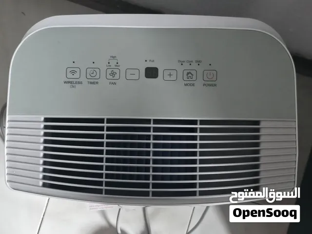 جهاز سحب الرطوبة نوع Comfee مناسب لمساحة 35 م. مزيل رطوبة ومنقي هواء.