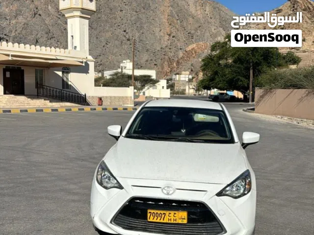 تويوتا ياريس ia 2016 فرصة للي يريد سيارة اقتصادية جداً سبب البيع السيارة واقفة
