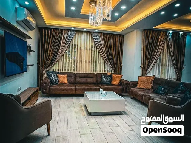 للإيجار السنوي شقة مفروشة بتشطيب و بمستوى راقي في الجبيهة مثالية للدبلوماسيين والعائلات