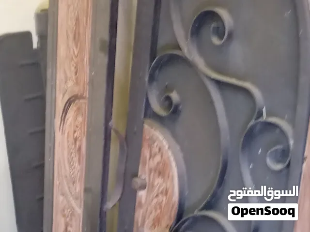 باب خارجي حديد بالخشب للبيع