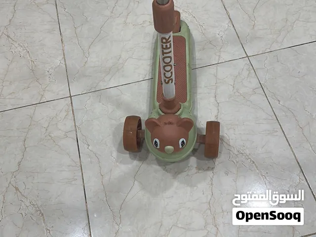 سكوتر مع حباسه أطفال