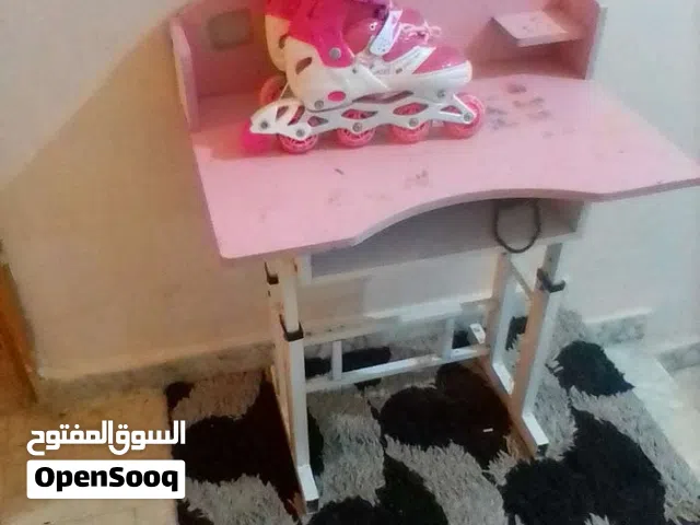 مقعد دراسي وبتيناج مستعمل للبيع مع بعض
