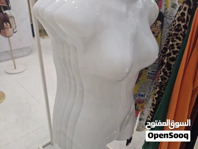نصف منكان جسم للعرض لون أبيض Half body-can for display white color
