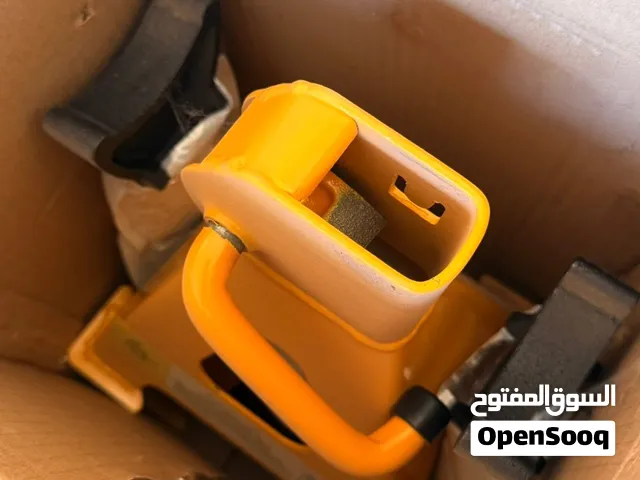 للبيع لعاجل جاك وستاند 4 حبات وتول سباين جديد