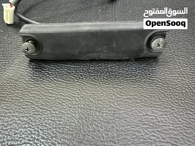 كبسة قفل الصندوق الخلفي كامري موديل 2007 لا 2011