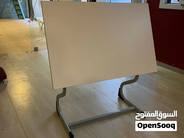 طاولة رسم هندسي