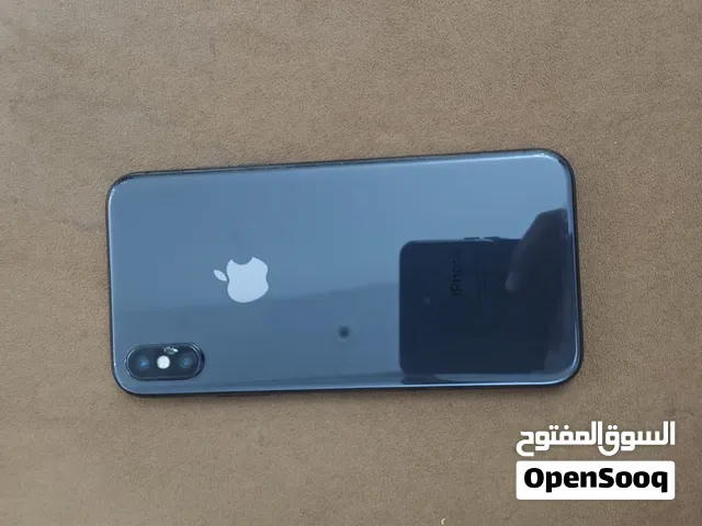 ايفون مستعمل اموره طيبه لي البيع و يوجد تبديل مع شي زين