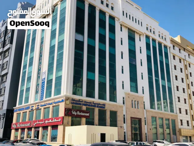 مساحة مفتوحة للإيجار للمكاتب و الشركات مكان مميز و حيوي (  open space For Rent ) مع شهرين مجاني