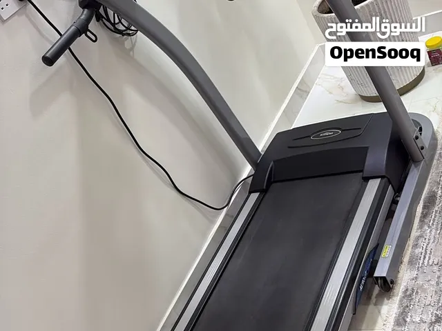 جهاز مشي للرياضة