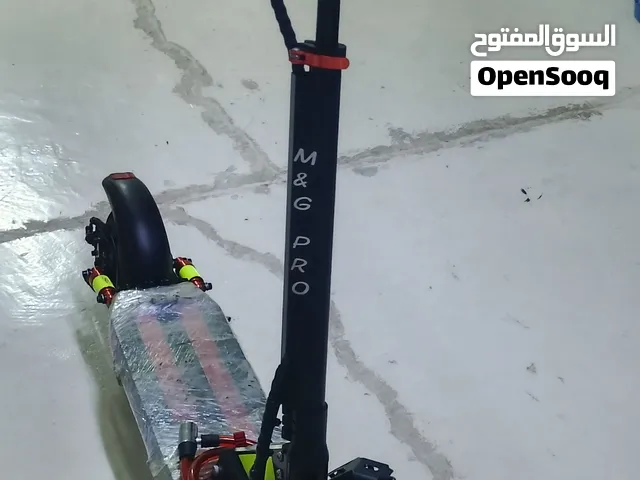 سكوتر كهربائي M&G PRO شبه جديد / M&G PRO Electric Scooter