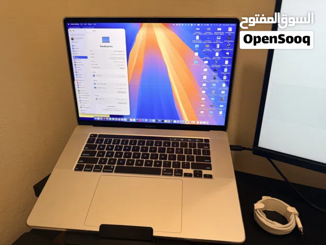 MacBook Pro 16” Intel i9 32Gb Ram 2Tb Storage
