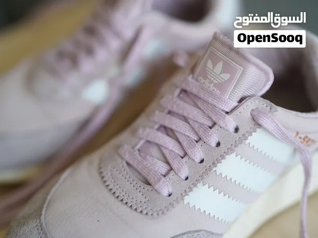 Original Adidas Shoes for Women حذاء اديداس اصلي فيتنامي
