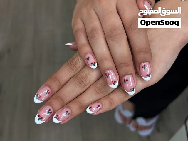 صالون للبيع بجميع مستلزماته