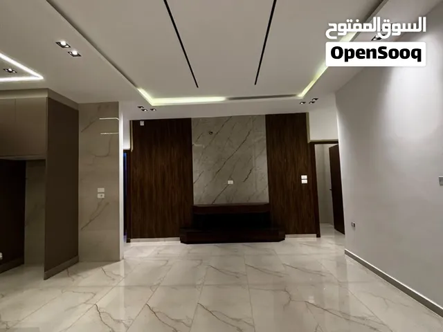 شقة للايجار في خلدا تشطيبات مميزة