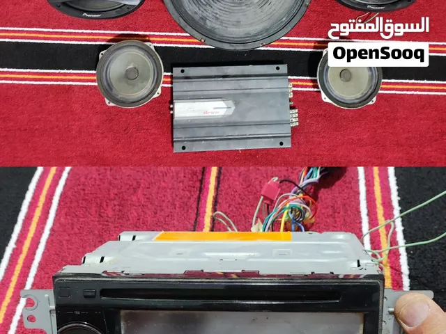 مجموعة اسبيكروات وشاشه وتجيم للبيع