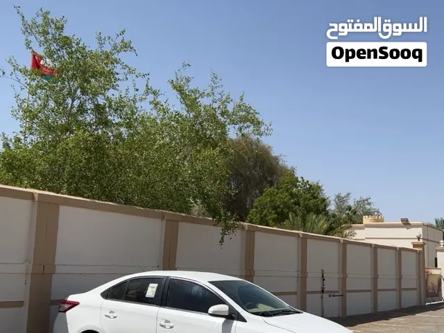 موتر اقل من سعر سوق نضيف ماعليه كلام استخدام يومي