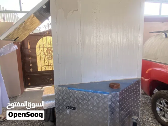 عربه مقطوره تنفع لدورة مياه لذوي احتياجات الخاصة اما كوفي صغير متنقل اما مخزن نقل اغراض