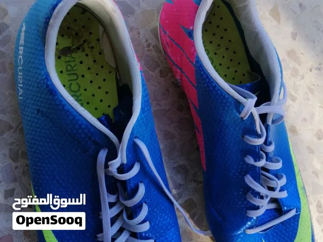 حذاء بوت كرة قدم نايك ميركوريال حبيبات نمرة 44