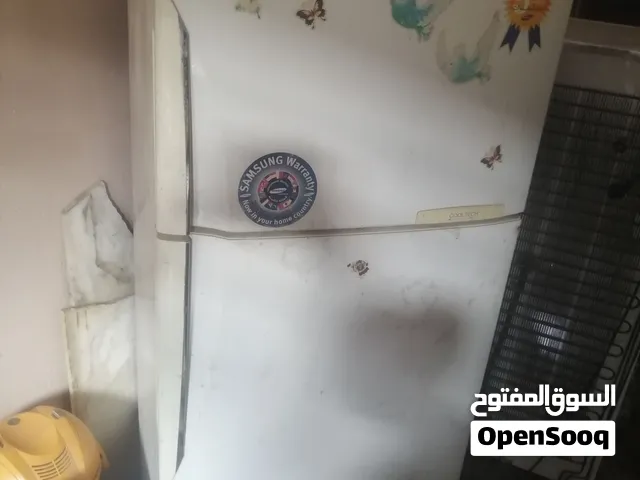 ثلاجه سامسنج مستخدم نظيف حجم كبير بخار