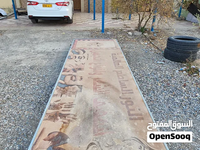 لوحة إعلانية كبيرة مع إضاءة – للبيع الطول 4 متر