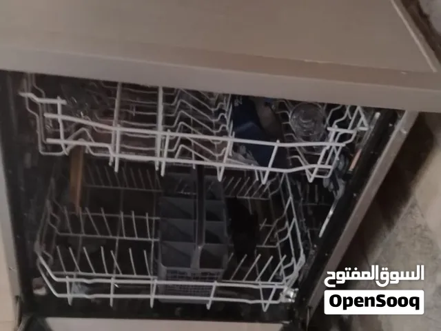 جلاي صحون استعمال خفيف شهر فقط جديده للبيع السعر 200قابل للتفاوض