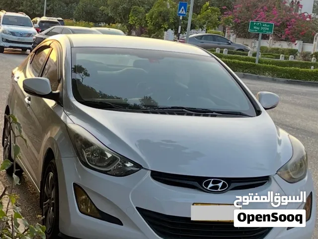 Elantra 2015 well maintained (expat leaving)