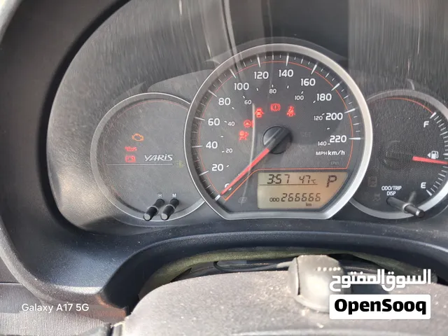 ياريس اتش باب واحد سبورت 2014 الموصفات رنجات جدد اطارات جدد شاشه لمس لبسه جديده جانبينات جدد