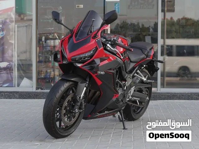 Honda CBR 650 R  Model 2023  Used 13000 km  Price 30000 aed